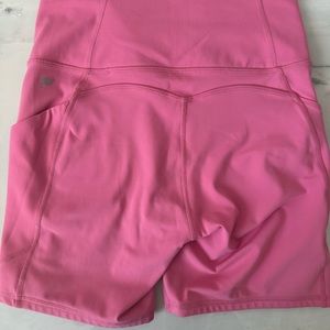 Fabletics Oasis Pure Lux High Wasted 6’ short